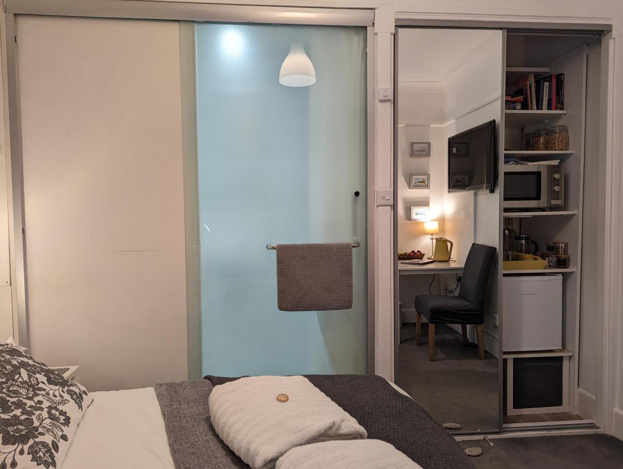 En-Suite Nook Near Forest & Sea, Super Value With Fridge, Microwave And Tv Лімінгтон Екстер'єр фото