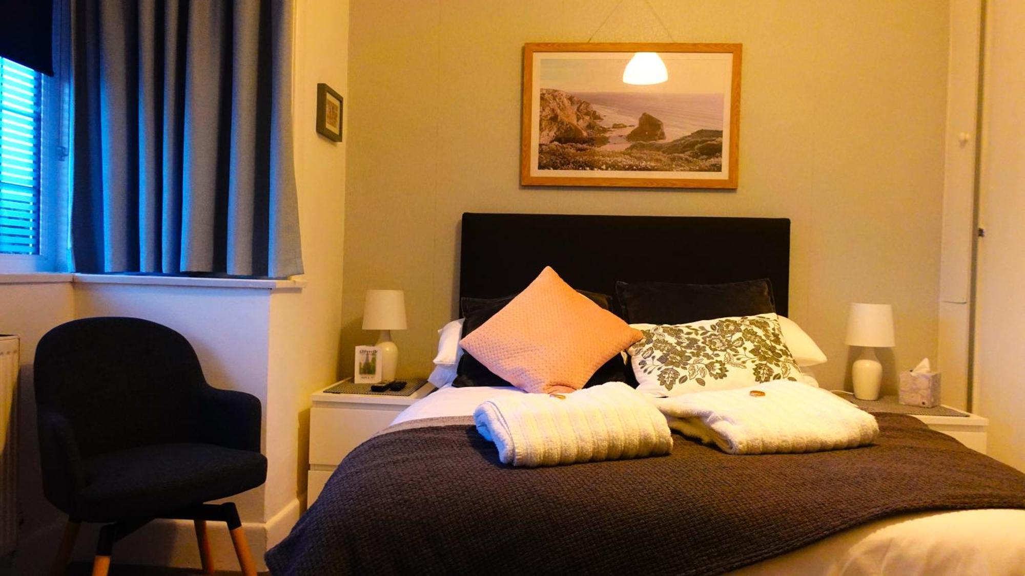 En-Suite Nook Near Forest & Sea, Great Value With Fridge, Microwave And Tv Лімінгтон Екстер'єр фото